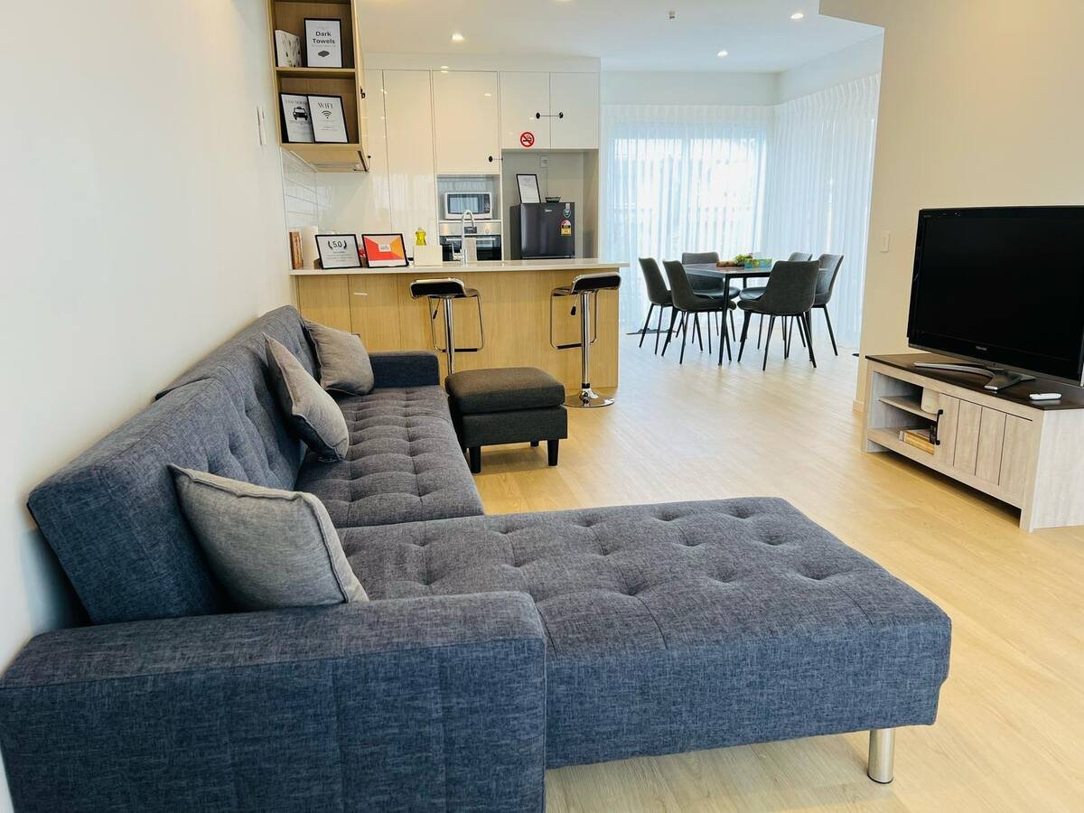 hut central modern 3